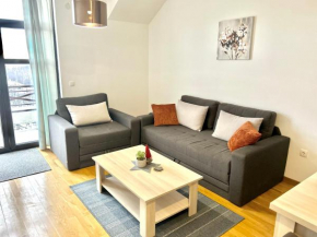 Apartment C10 Dvori
